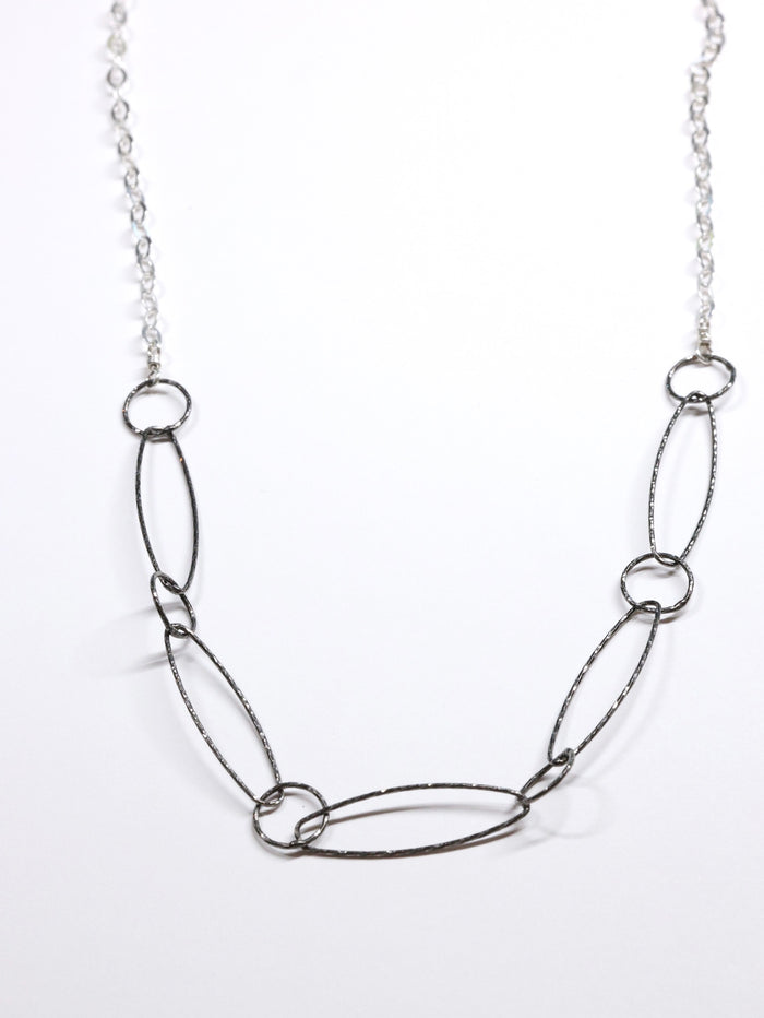 5 Links Necklace Black and Silver