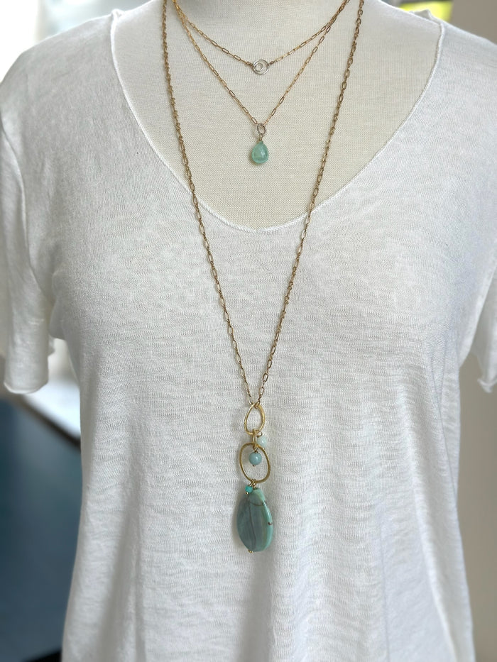 nh Handmade gold stacked necklaces