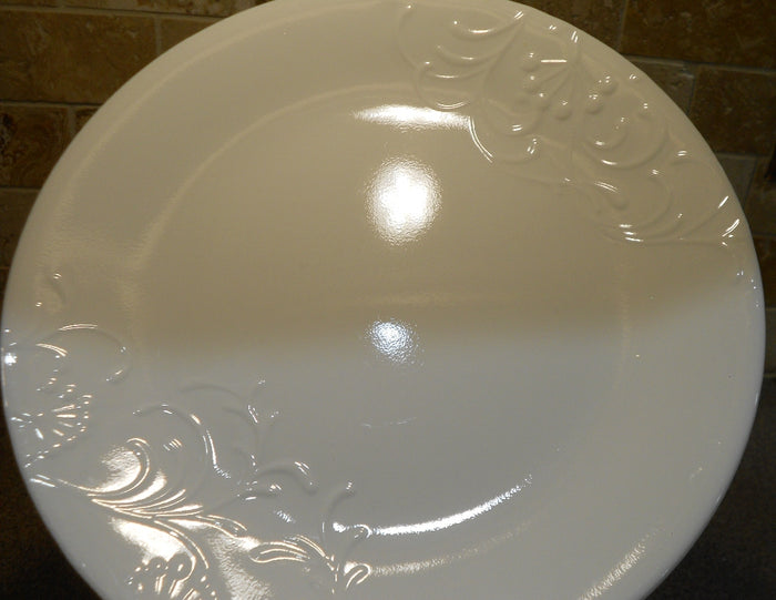 ❤️ NEW Corelle MADELINE / CHERISH Round 8.5" LUNCH PLATE White Embossed Floral
