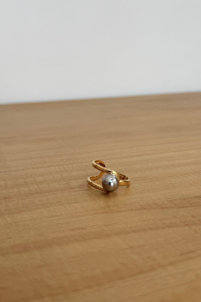 Luna Sphere Ring