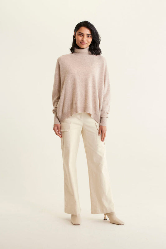 A Polo Bay Cashmere Sweater In Lightweight Beige