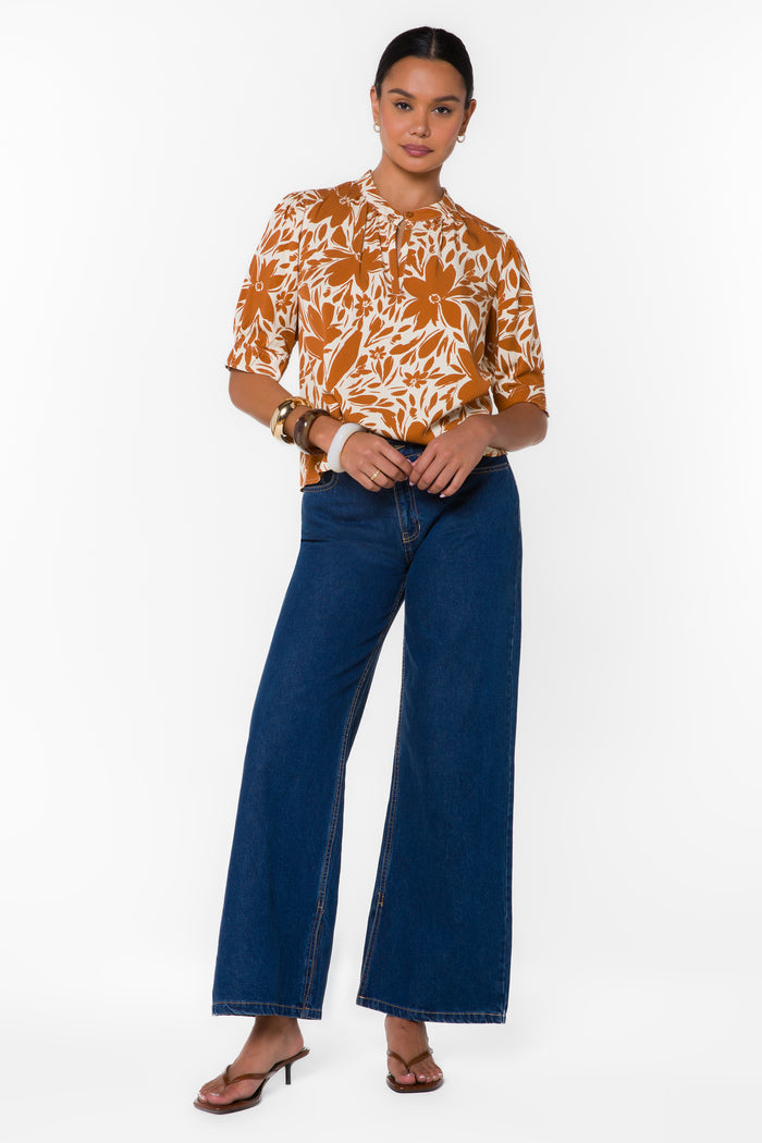 Almafi Cocoa Floral Top