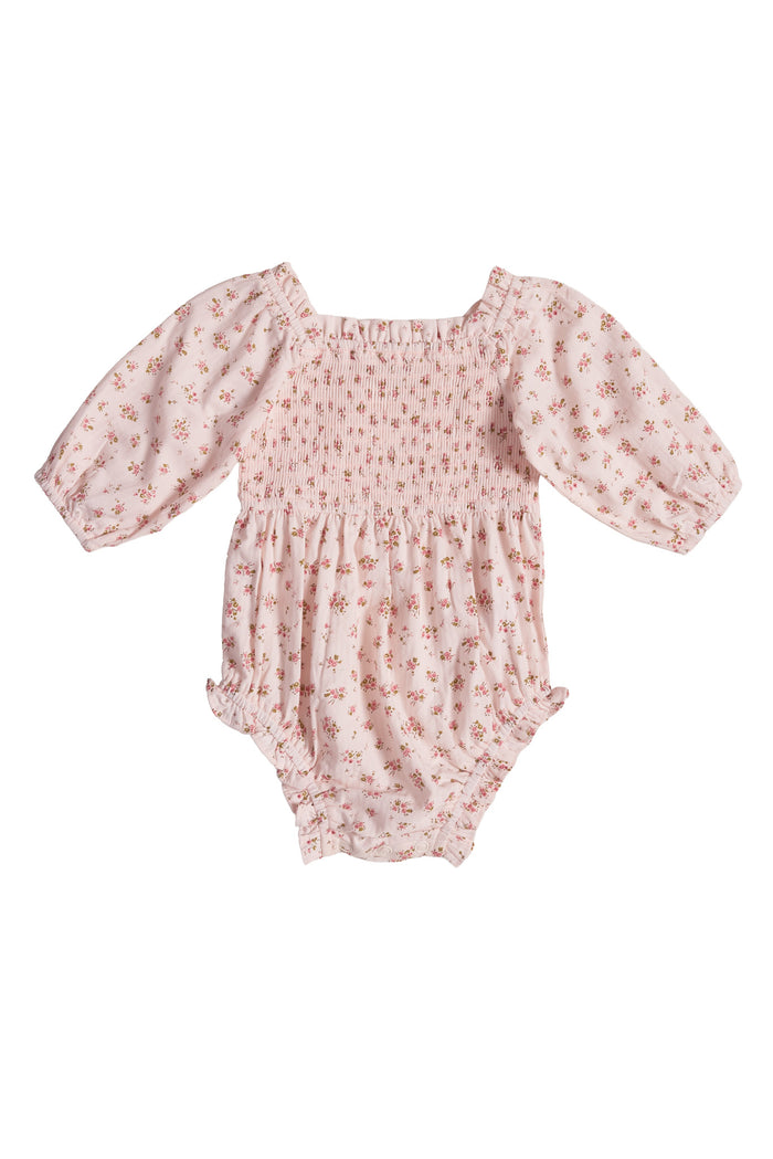 Dress your little one in Ivy City Co’s Baby Madeline Romper in Pink, featuring long sleeves, a square neckline, smocked bodice, and ruffled legs. The muted pink and brown floral print makes it perfect for an Easter outfit.