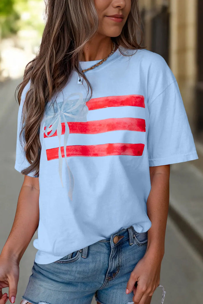 Blue Flag Bow Graphic Crewneck Tee - S / 95% Cotton + 5% Elastane - Tops/Tops & Tees