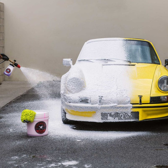 Chemical Guys HydroSuds Ceramic Car Wash Soap - Detailing Connect