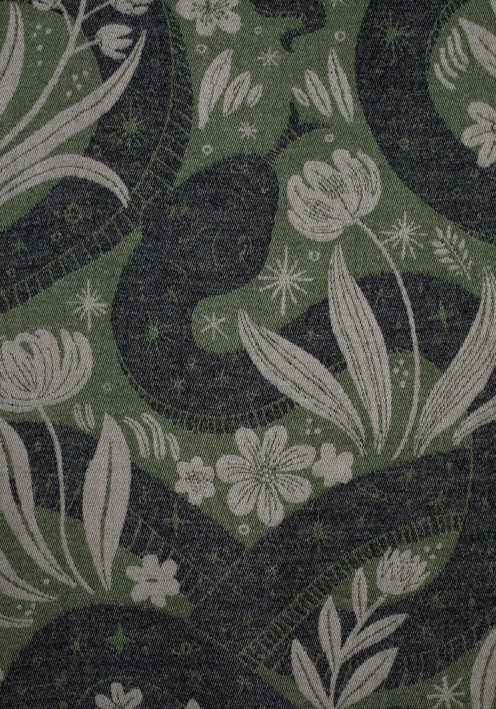 Deception Floral Snake Woven Blanket - Green