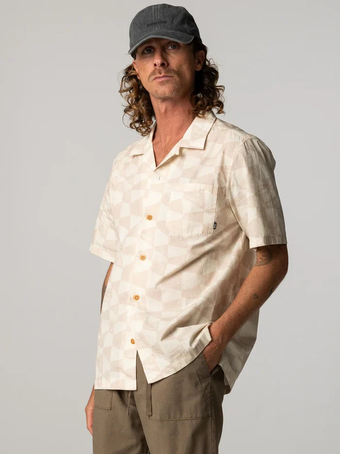 Finisterre Men's Dylan Printed Shirt