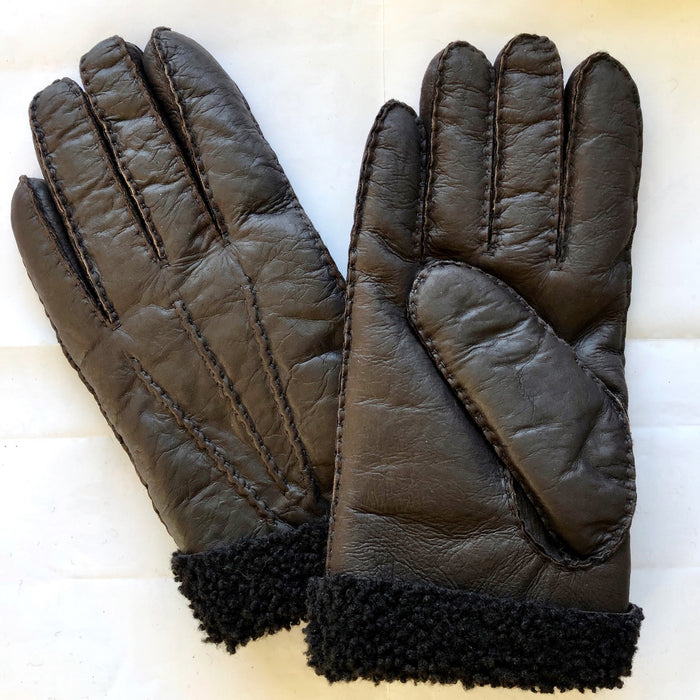A pair of dark brown coloured Four Peaks hand stitched women’s lambskin gloves.