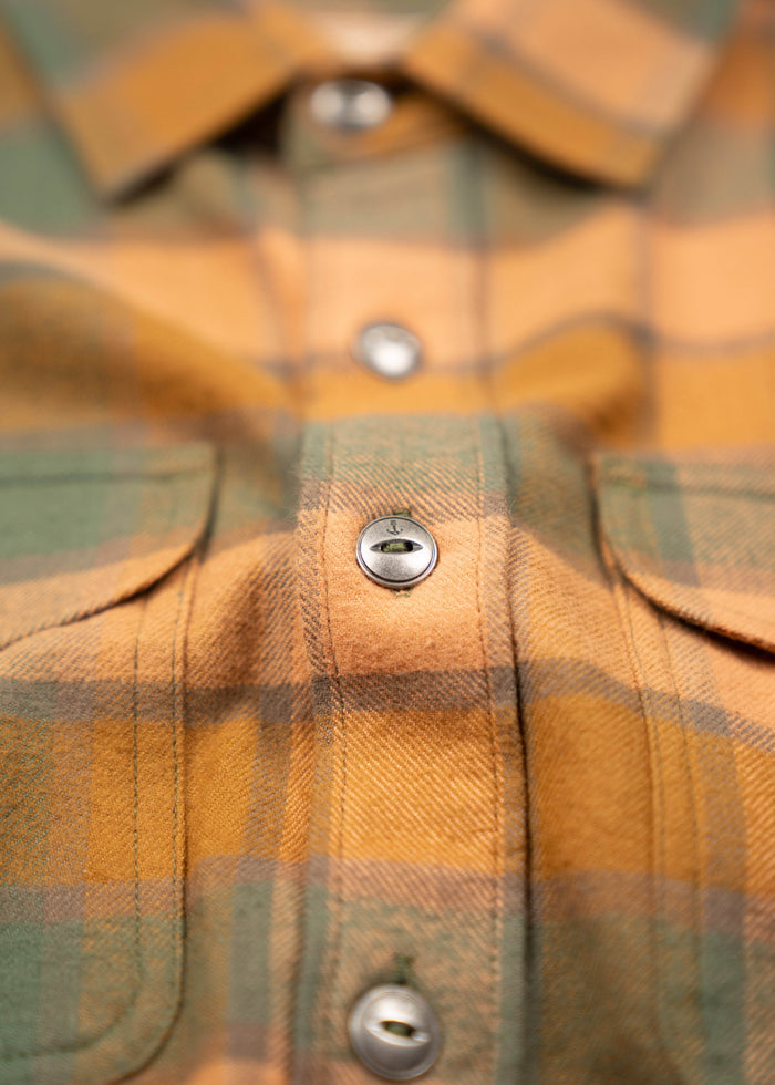 Greyson Flannel - Iron & Resin