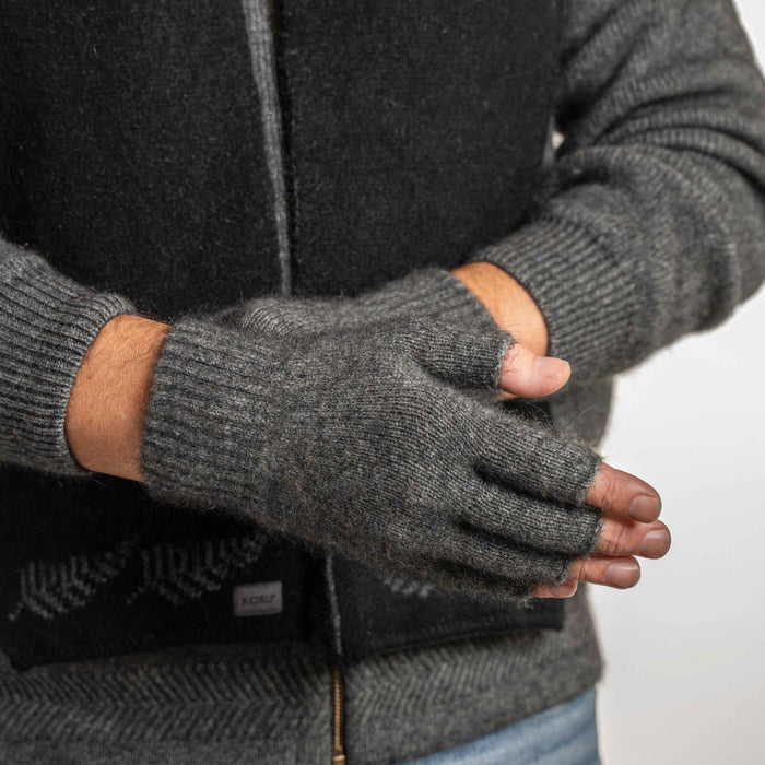 Koru - Merino & Possum Fingerless Gloves (KO50)Grey