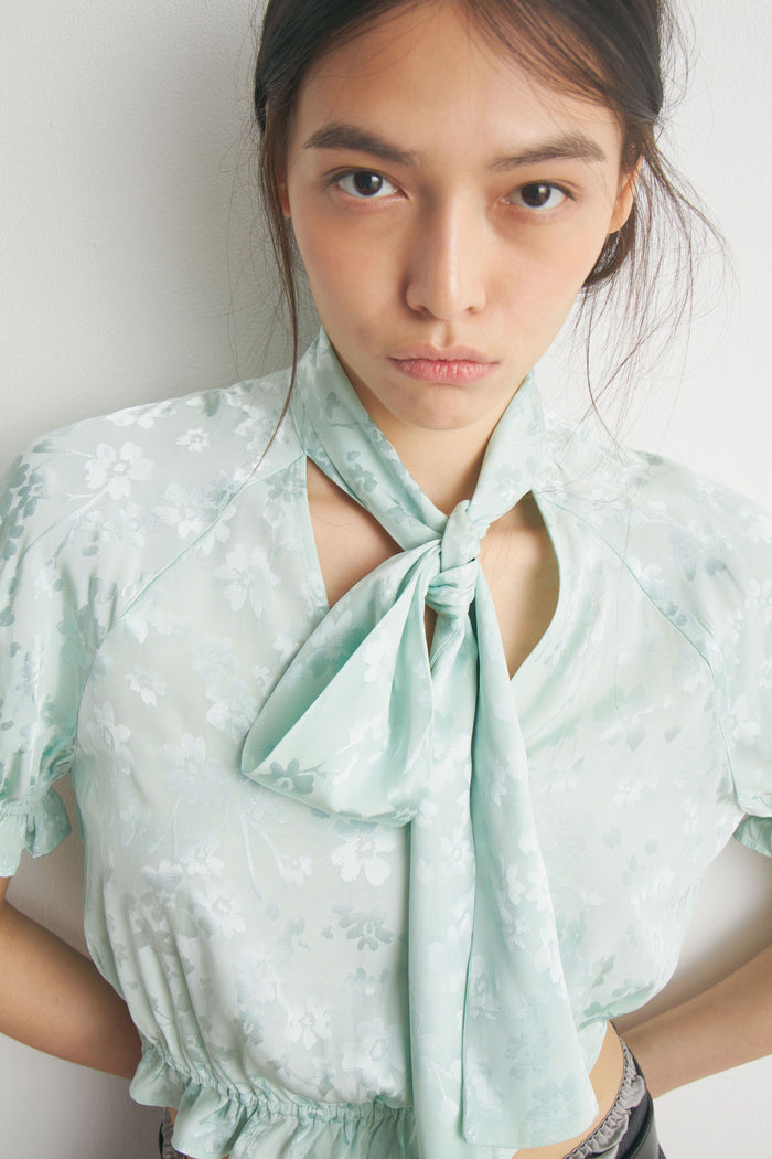 LIGHT GREEN