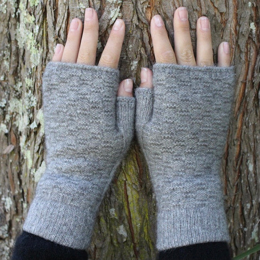 Fingerless gloves in colour Silver