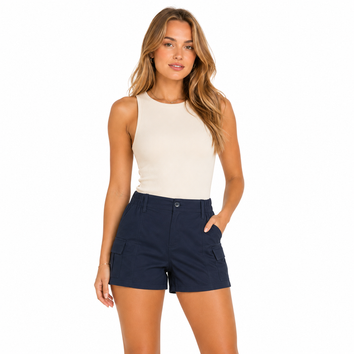 women woven shorts in lightweight polyester with smooth surface finish
