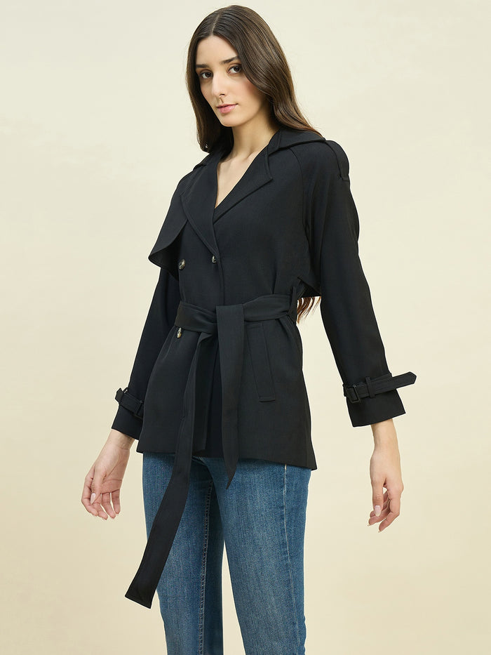 Madame Black Shrug