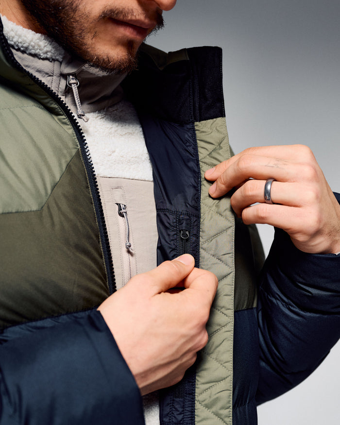 b2904_p4v_mens_epiq_limited_down_jacket_d_1780957560000