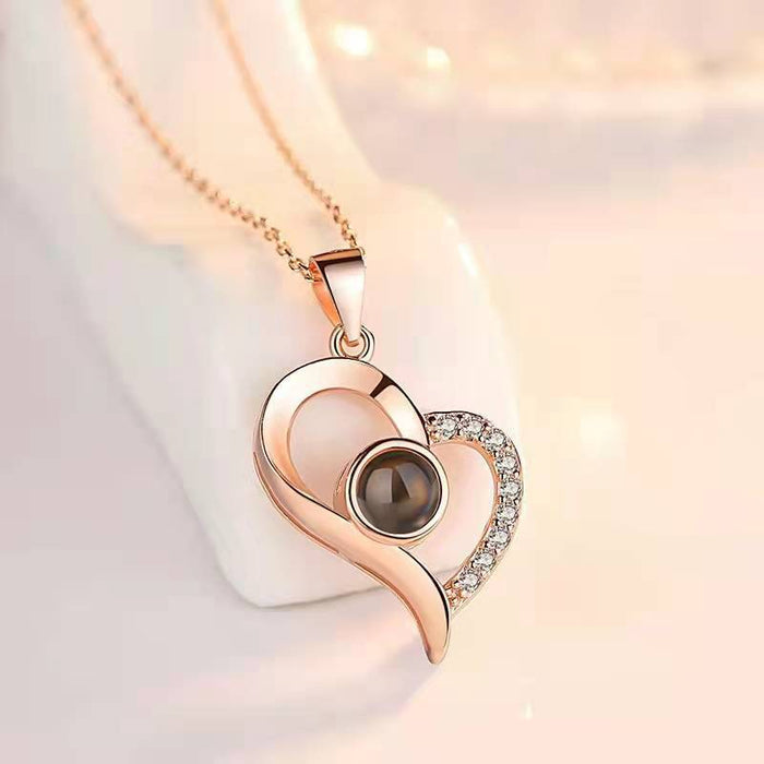 Heart of Love Projection Necklace – Rose Gold