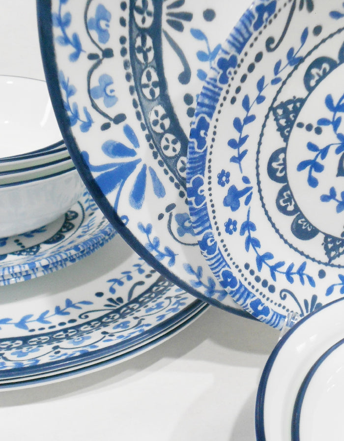 ❤️ NEW 16-pc Corelle PORTOFINO Dinnerware Set w/10-oz Dessert Bowls *Italian Blue Tiles