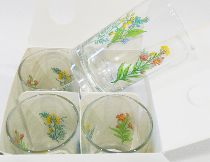 NEW 4 Corelle MY GARDEN 7-oz JUICE GLASSES Summer Floral Garden Yellow Blue Pink