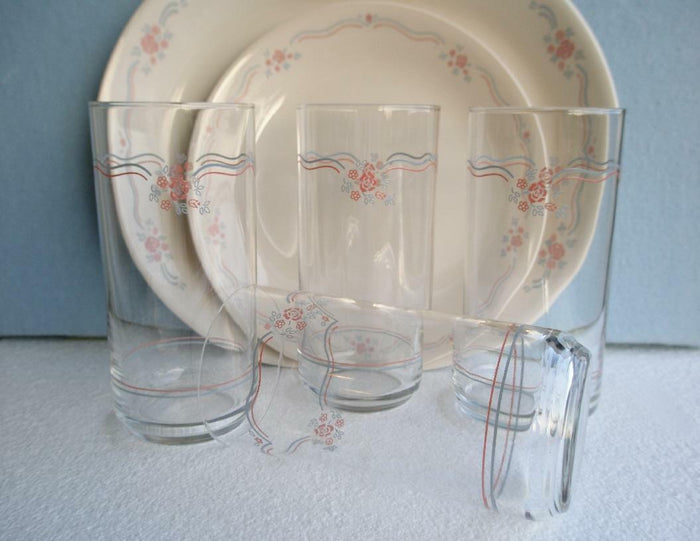 ❤️ NEW Corelle 4 ENGLISH BREAKFAST 16 oz GLASS Tumblers PINK Rosettes BLUE Ribbon
