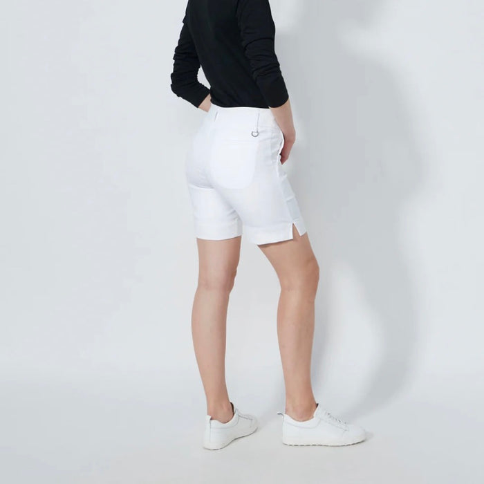 New Daily Sports White Magic Golf Shorts Size 4 MSP$136
