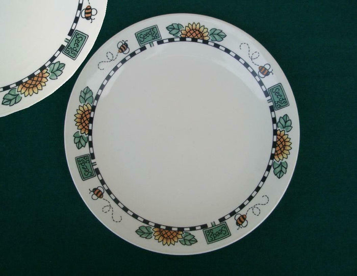 NMC Corelle SUNBLOSSOMS Sandstone DINNER or LUNCH PLATE Sunflowers Seeds Bees