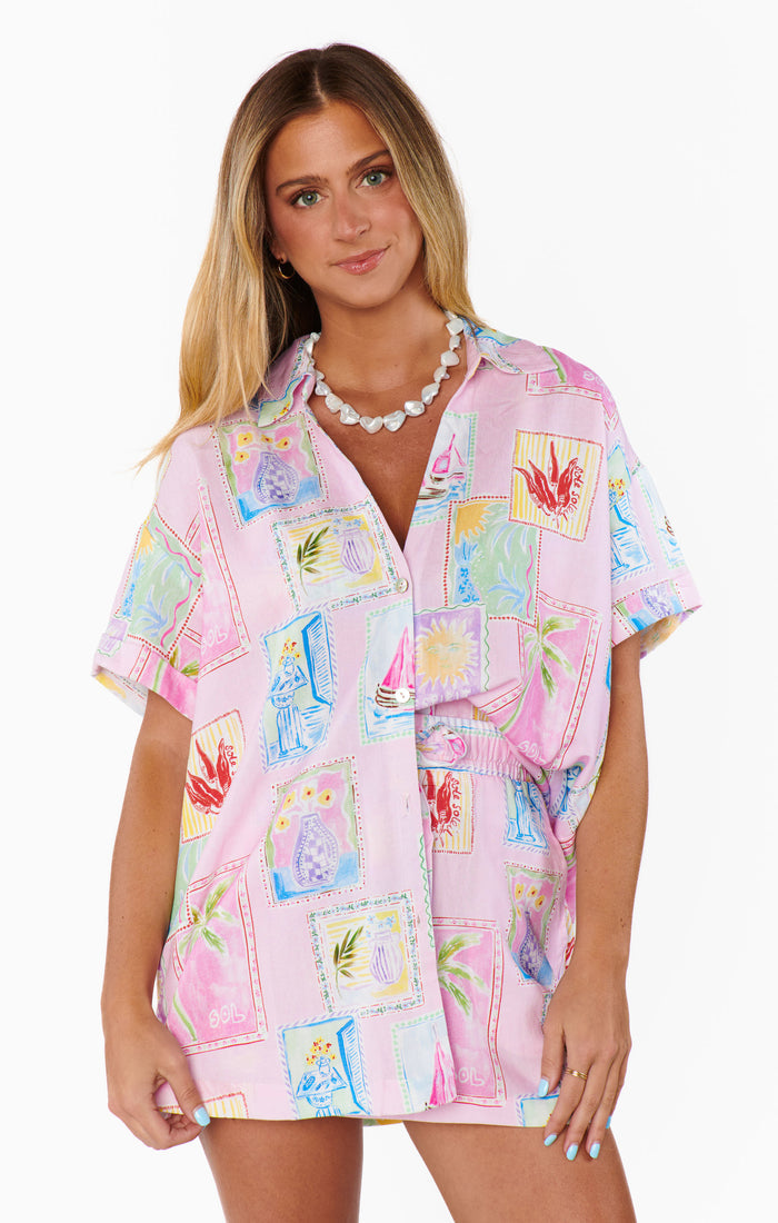 badge_model-wears-size-s