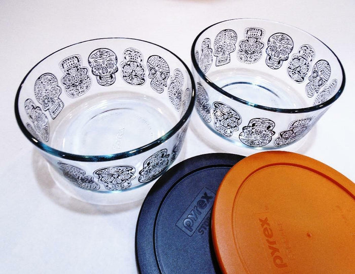 Pyrex DAY of the DEAD Halloween SUGAR SKULLS 4 Cup STORAGE BOWL Orange OR Black