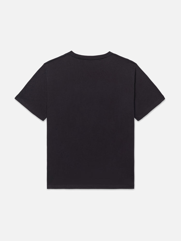 t-shirt back packshot image alt:fit2