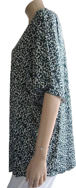 Shelz Stretch V Neck Top