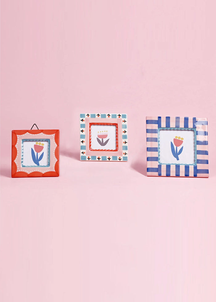 Square Ceramic Photo Frame - Red Scallop
