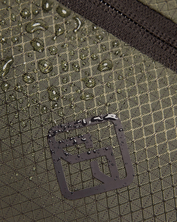 b1171_586_valorous_cross_body_g_1743630814000
