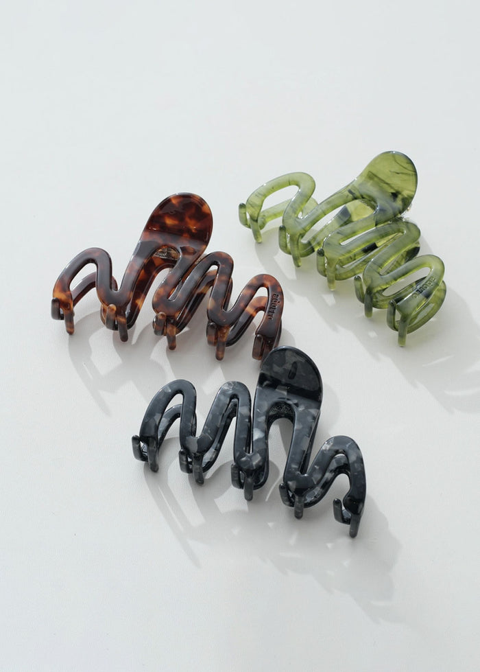 Willow Squiggle Claw Clip - Onyx
