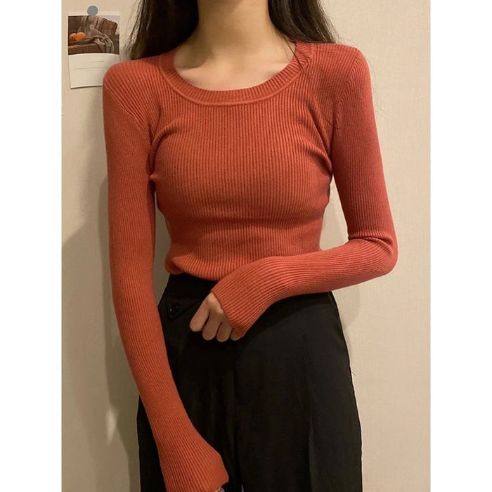 women pullover long sleeve shirt layered with jeans outfit