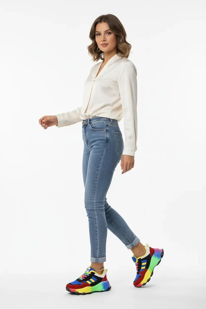 platform sneakers round toe front angle