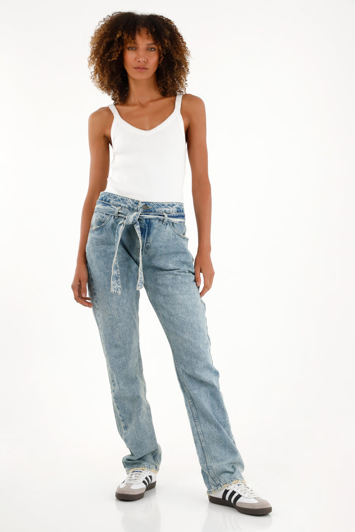 Women's Medium Tone Straight Jeans with Belt