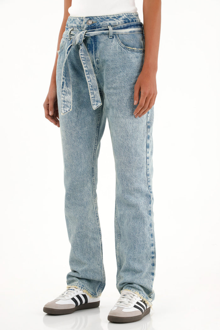 Women's Medium Tone Straight Jeans with Belt
