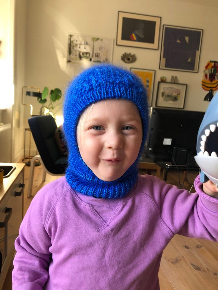 Wonderland Balaclava Kid Strikkeopskrift